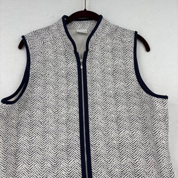 Weekends Chico's Vest Women's Size M Blue White Chevron Print Sleeveless Zip Up - Picture 2 of 11
